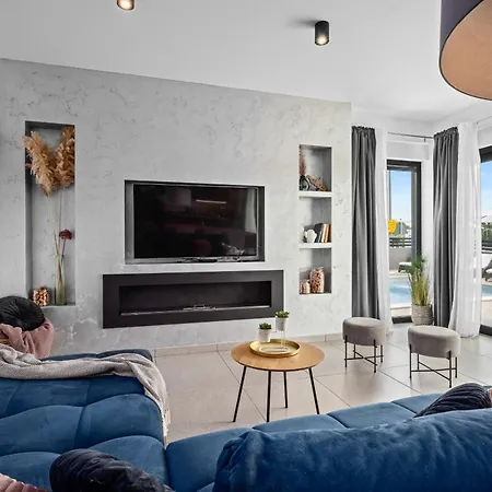 Kali Near Pula For 8 People With Fitness & Sea View - Pet Friendly Villa