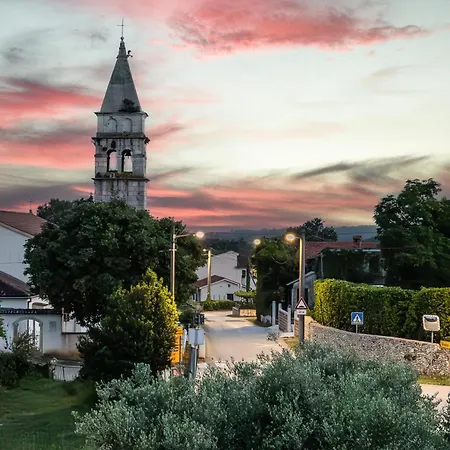 Kali Near Pula For 8 People With Fitness & Sea View - Pet Friendly Krnica